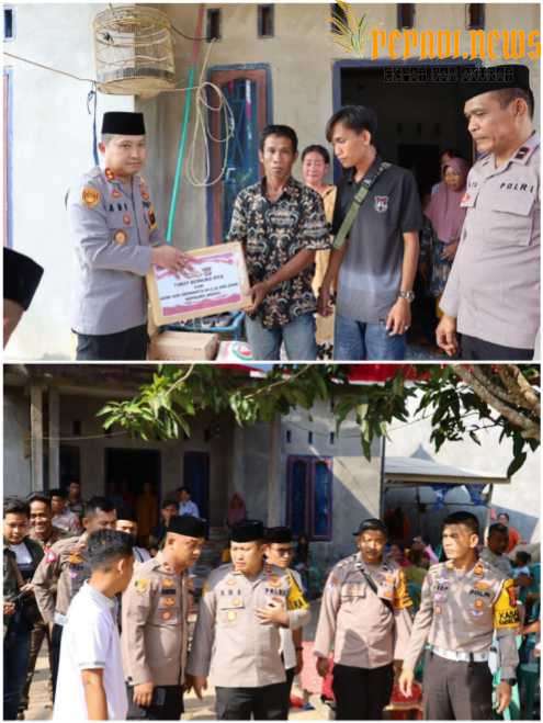 Kapolres Mesuji AKBP Ade Hermanto S.H, S.IK, M.M, CPHR Dan Jajaran Mengunjungi Kediaman Almarhumah Siswi Yang Menjadi Korban Pembunuhan.